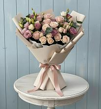 Букет цветов из:  Розы и Лизиантусы в Убинском