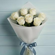 Букет 7 Белых роз Эдлесс Лав в Убинском
