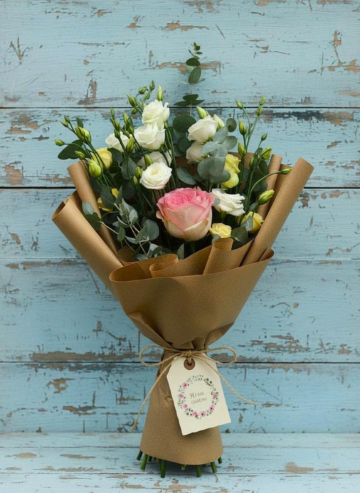 Букет цветов из: Розы и Лизиантусы в Убинском