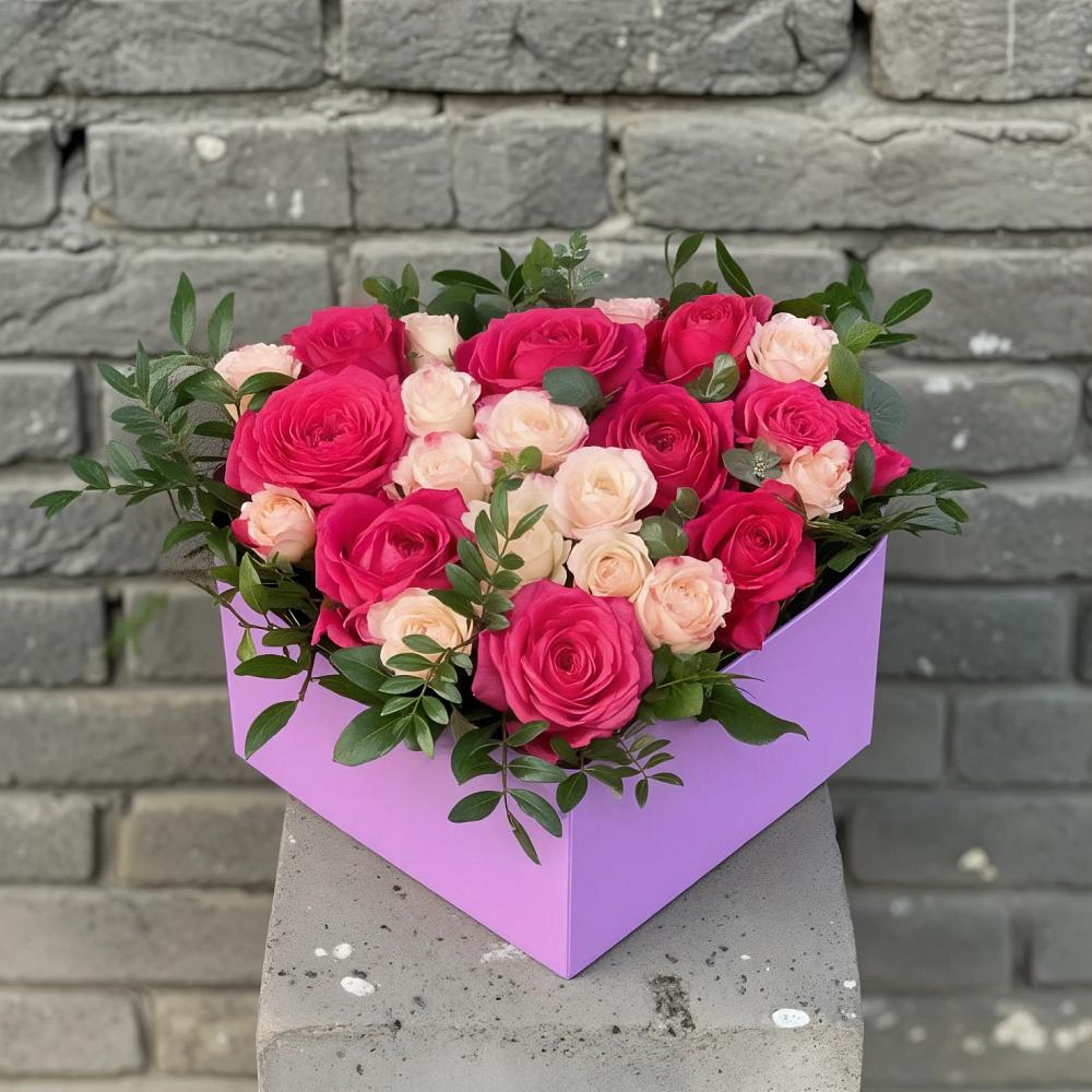 Цветочная композиция из Розы в коробке в Убинском