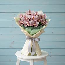Букет цветов из:  Орхидеи и Розы в Убинском