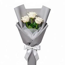 Букет 3 белые розы в Убинском
