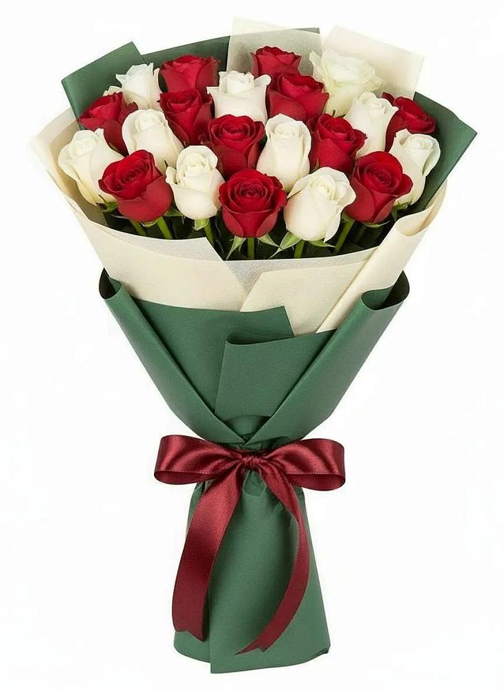 Букет Микс из красных и белых роз в Убинском