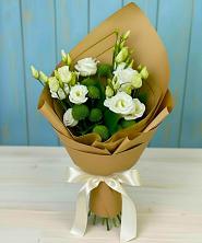 Букет цветов из:  Хризантемы и Лизиантусы в Убинском