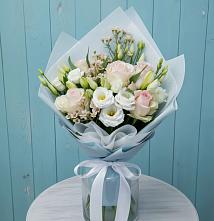 Букет цветов из:  Розы и Лизиантусы в Убинском